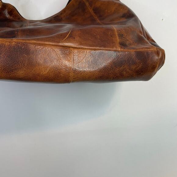 Paul & Taylor Honey Brown Distressed Leather Concealed Carry Hobo Bag Purse - Picture 4 of 14